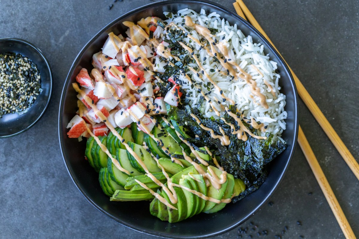 How to Make Paleo Sushi Bowls with Fresh Ingredients