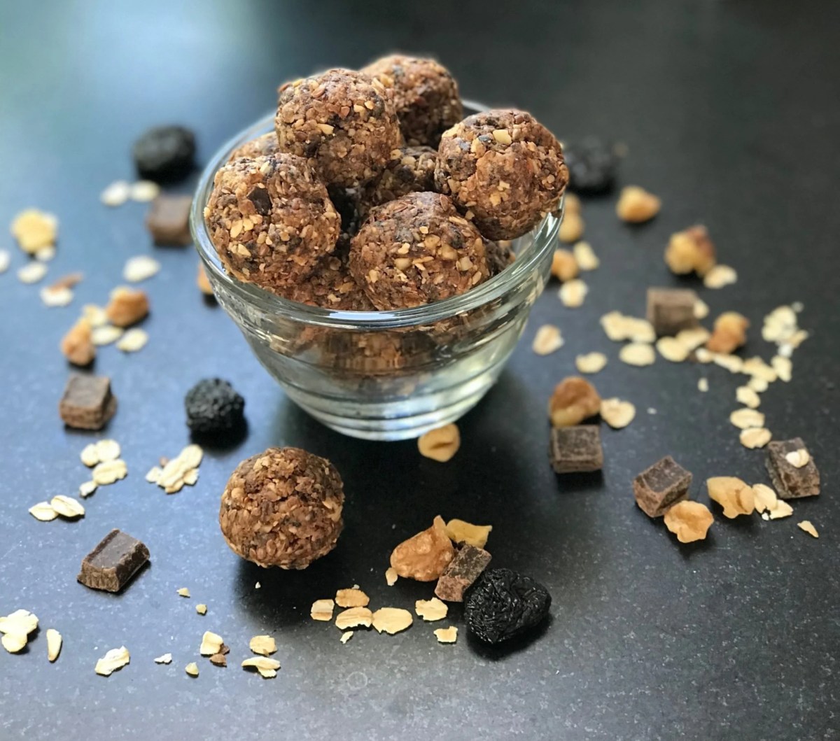 Quick and Easy Banting Energy Bites for Busy Days