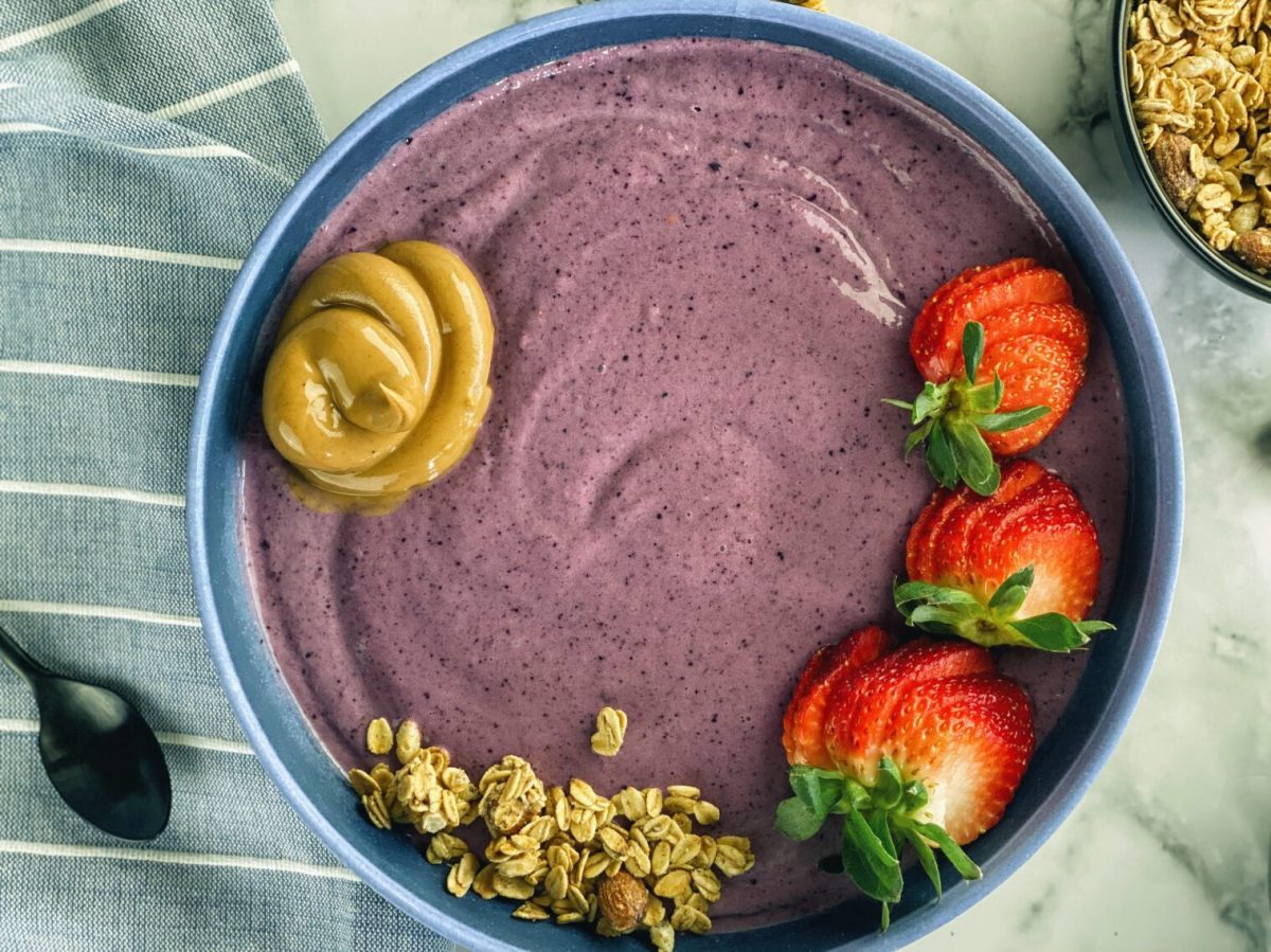 How to Make Flexitarian Smoothie Bowls with Extra Protein