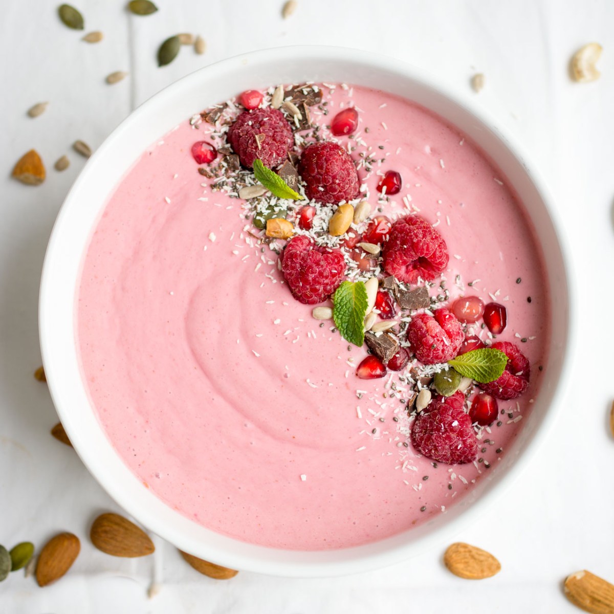 How to Make Creamy Dairy-Free Smoothie Bowls