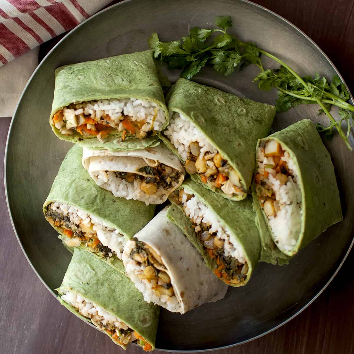 Wraps veggie tortillas hummus