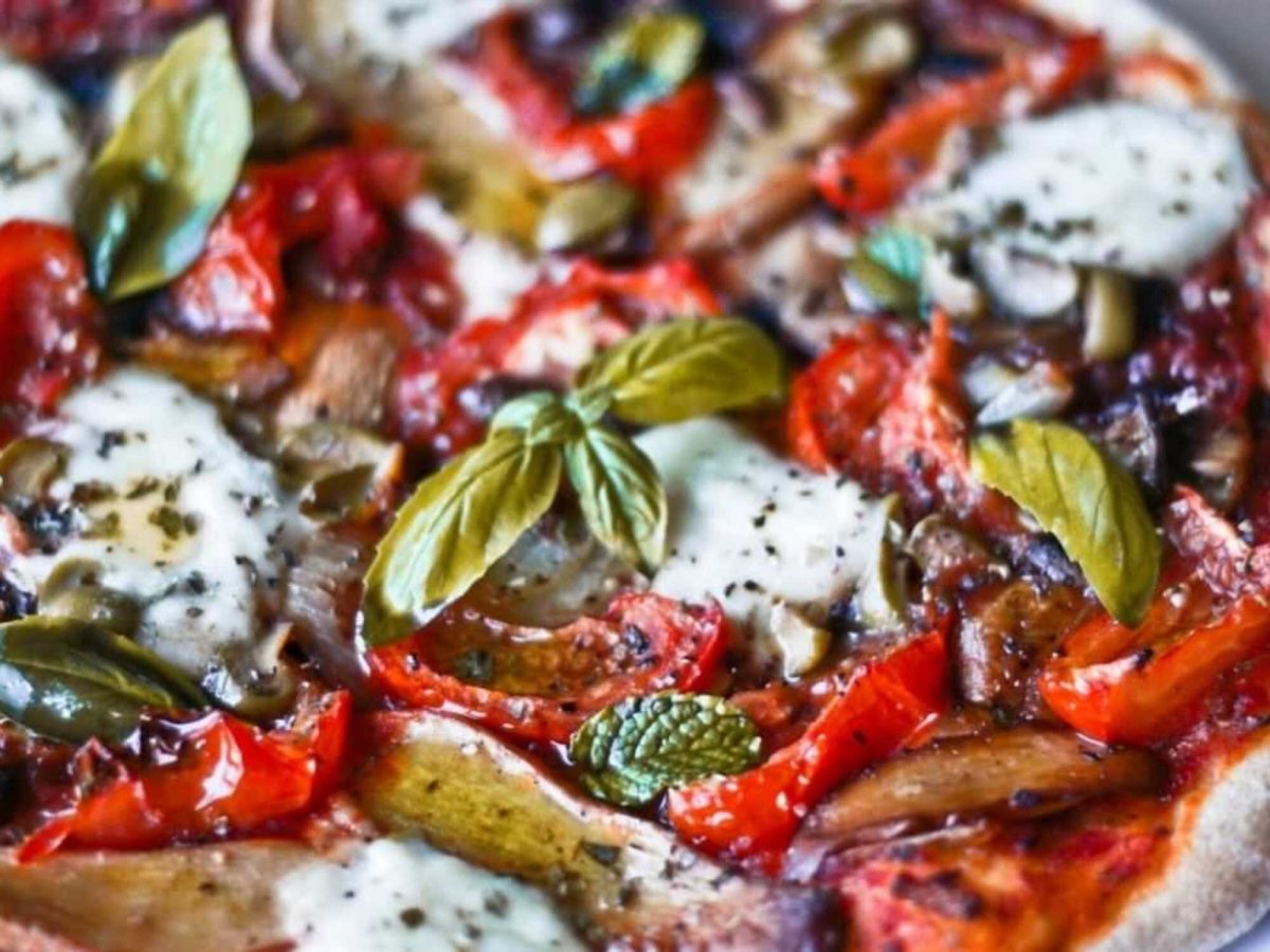 Vegan Pizza Recipes for Your Next Movie Night