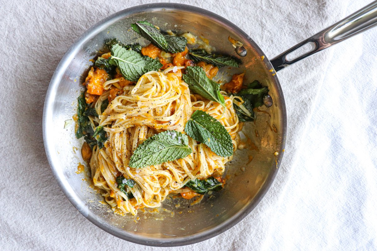 How to Create Rich, Dairy-Free Sauces for Pasta Night