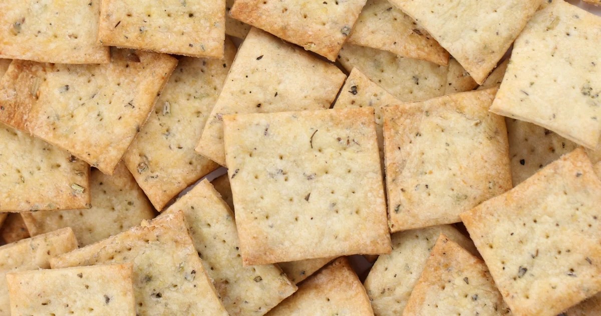 Crackers crunchy